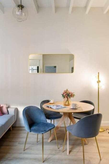 סביליה Monkeys Apartments San Roman Deluxe מראה חיצוני תמונה